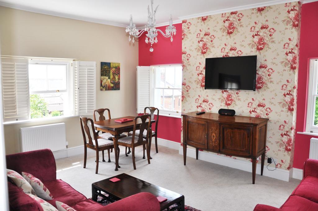 Bove Town House Apartments Glastonbury Room photo